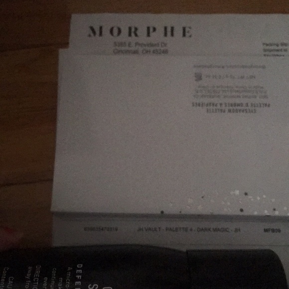 JACLYN HILL X MORPHE VAULT “DARK MAGIC” PALETTE - Picture 7 of 7